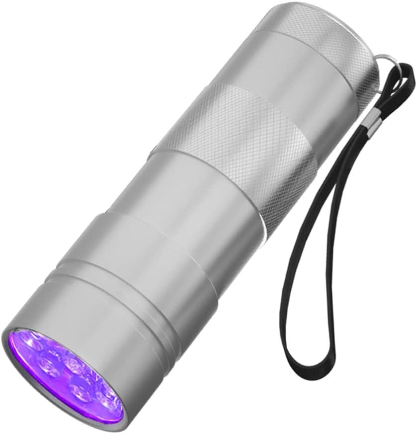 Lampe de poche UV LED Lampe de poche à lumière noire Mini lampe torche détecteur pour taches d'urine d'animaux de compagnie de chien Punaises de lit et scorpions Piles non incluses