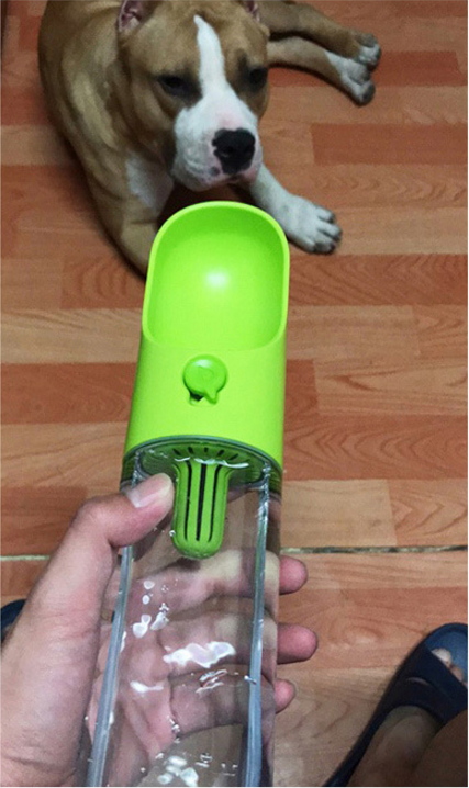 Botella de alimentación para perros y mascotas de 400ML, plástico de calidad alimentaria, para viajes al aire libre, portátil, botella de agua potable para perros, herramienta de envío