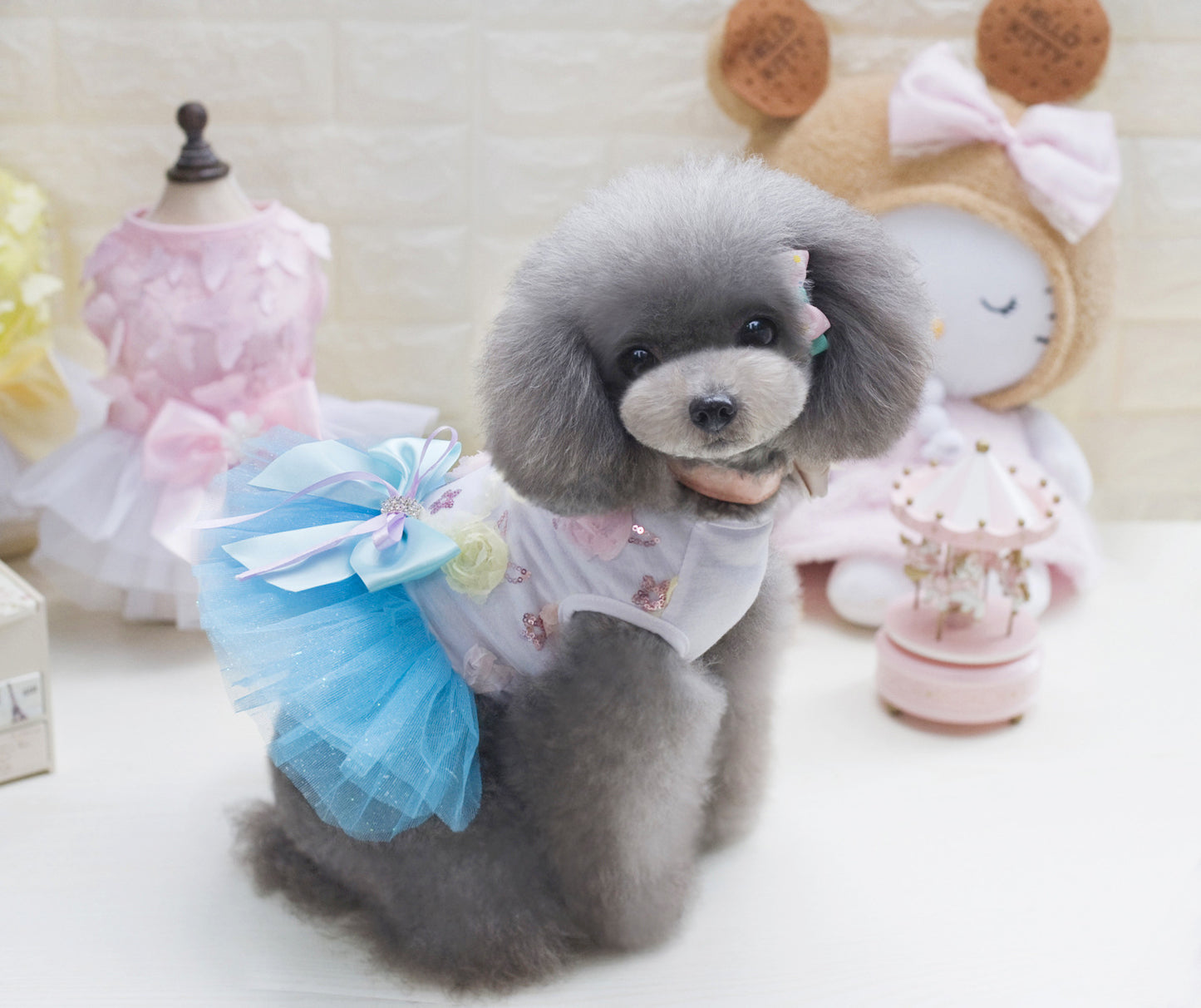 Vestido de mascota perro de peluche