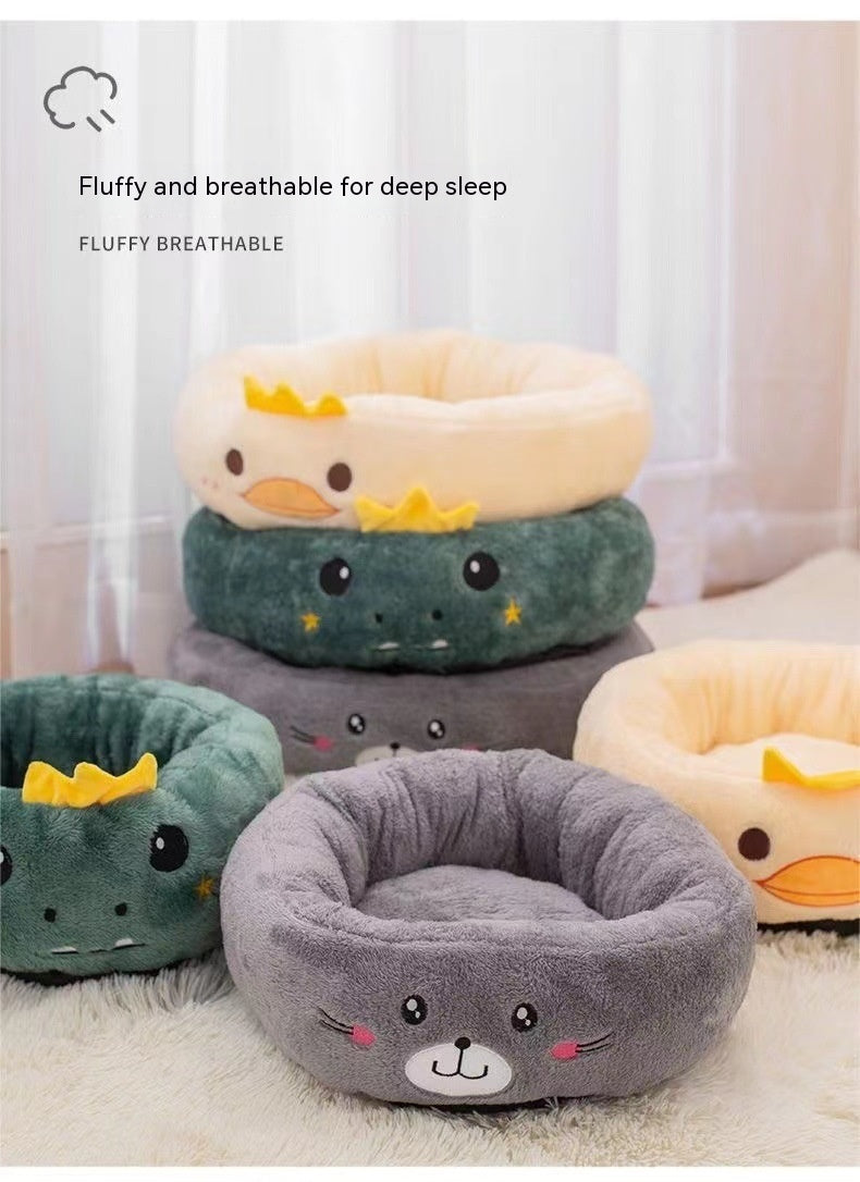 Cama cálida para mascotas de invierno universal con bordado de dibujos animados para las cuatro estaciones