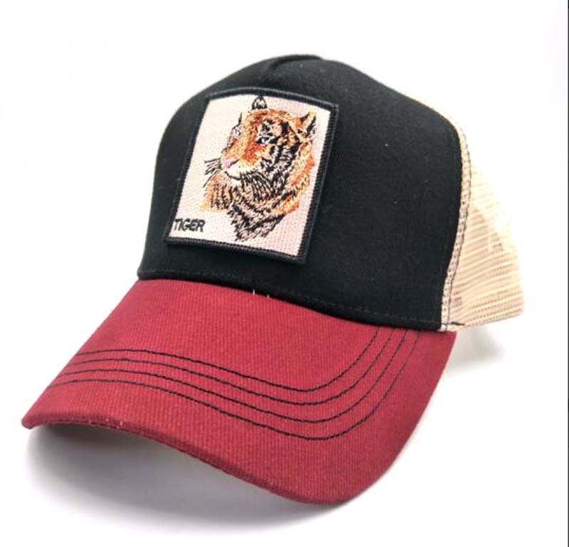 Gorra de béisbol con estampado animal