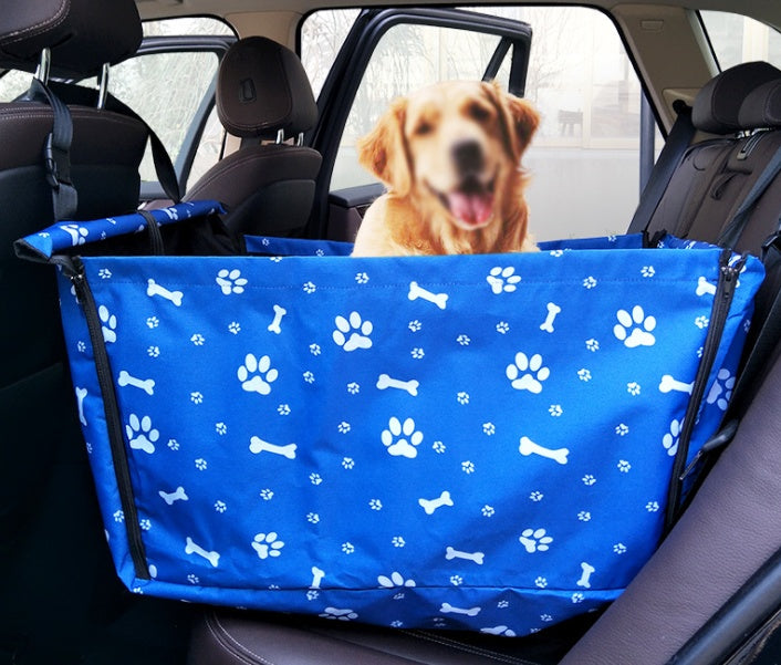 Hamac de voiture pliable portable de voyage. Siège auto étanche et sûr pour votre chien