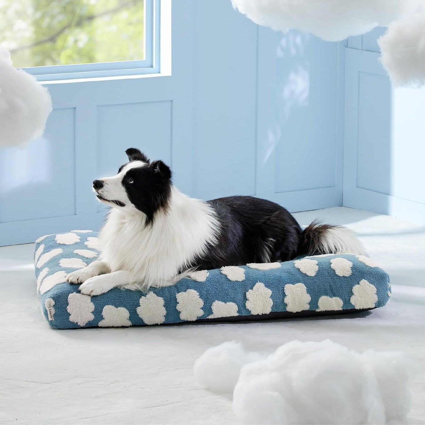 Camas para Perros Cama para Mascotas De Espuma Picada Triturada Gruesa para Perros De Gran Tamaño Cama para Perros Interior con Funda Extraíble Fondo Antideslizante De Felpa Difusa Moderna Y Linda