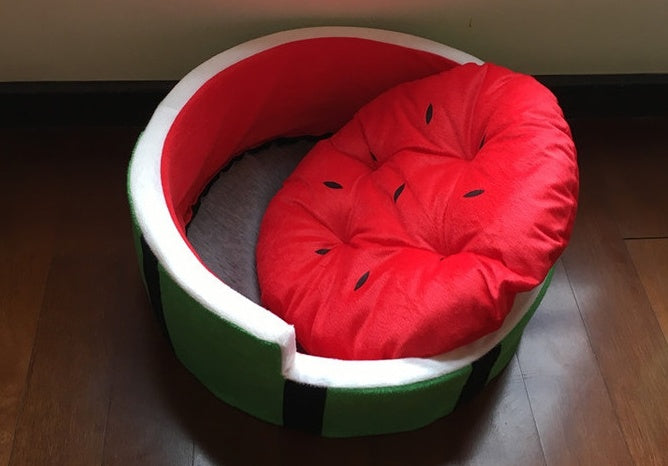 Four seasons kennel watermelon bed home quiet pets autumn and winter warm cat litter Teddy bear small dog cat watermelon nest