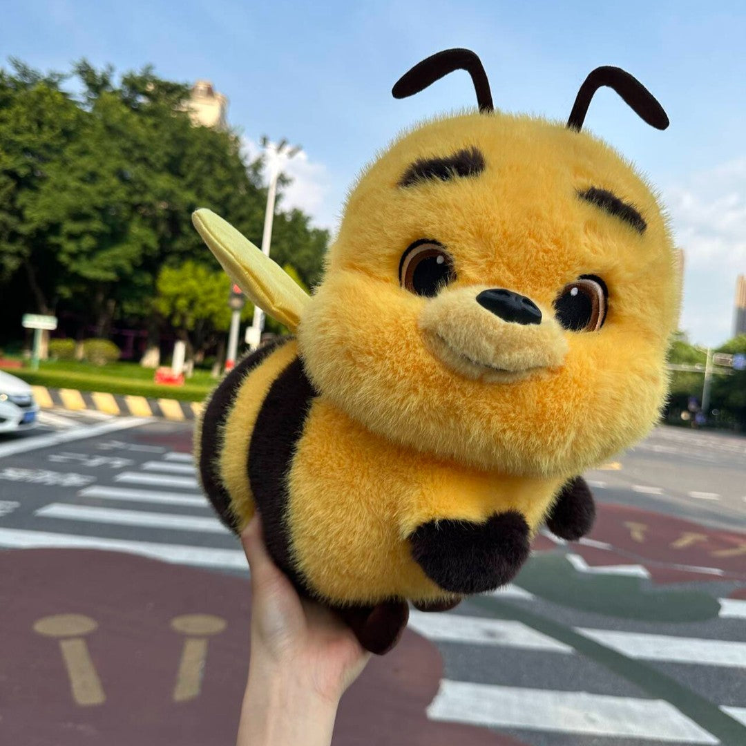 Bee Wing Movement Stirs Up Dolls