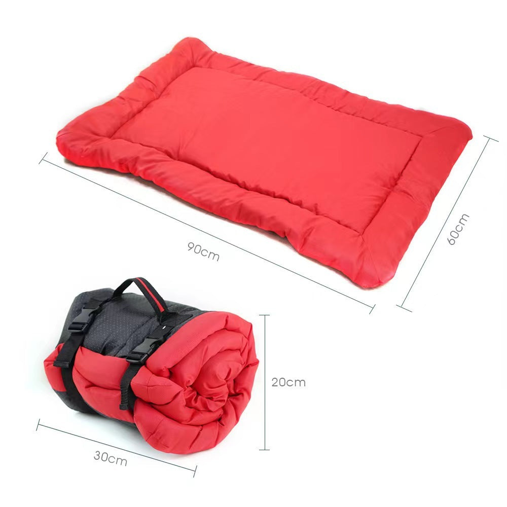 Lit d'extérieur pour chien, lit de voyage portable pour camping, doux, confortable, imperméable, antidérapant, lavable en machine, facile à nettoyer, tapis pour animaux de compagnie pour petits, moyens et grands chiens et chats