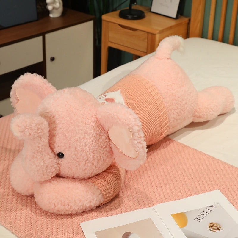 Grand oreiller en peluche en forme d'éléphant couché