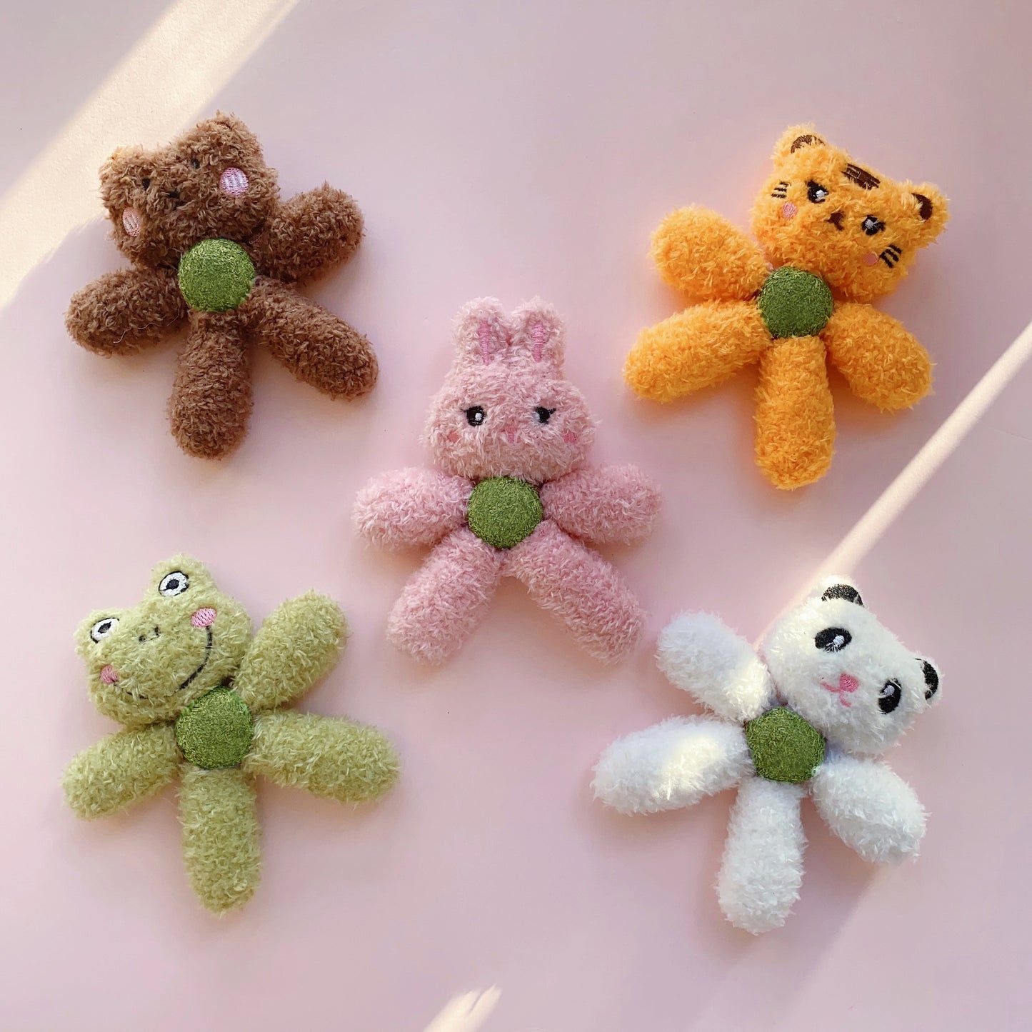 Bola de hierba gatera para interiores, juguete masticable comestible de hierba gatera, bola interactiva para limpiar los dientes de los gatitos, juguete de hierba de peluche para gatos para mascotas