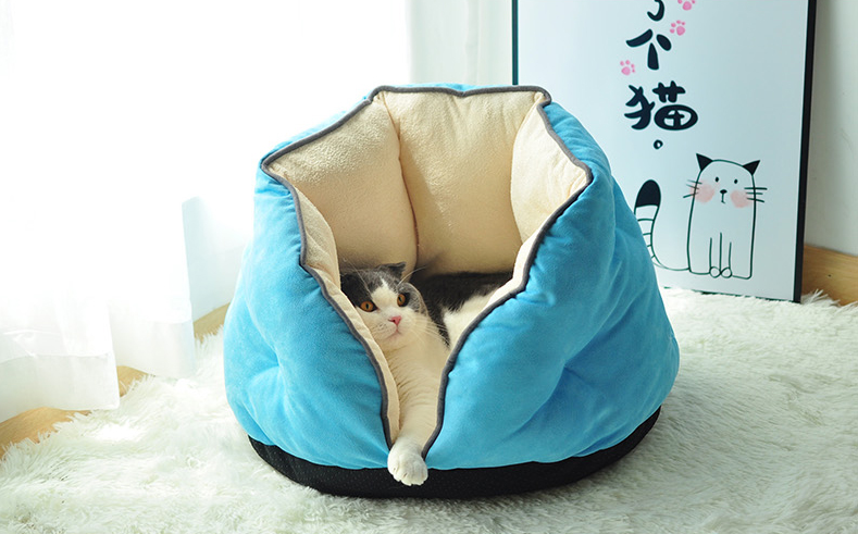 Warm pet nest in winter