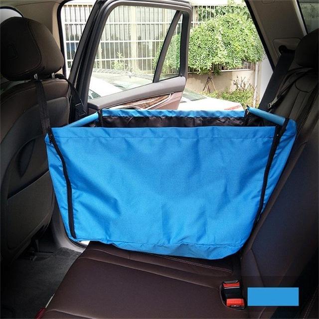 Hamac de voiture pliable portable de voyage. Siège auto étanche et sûr pour votre chien