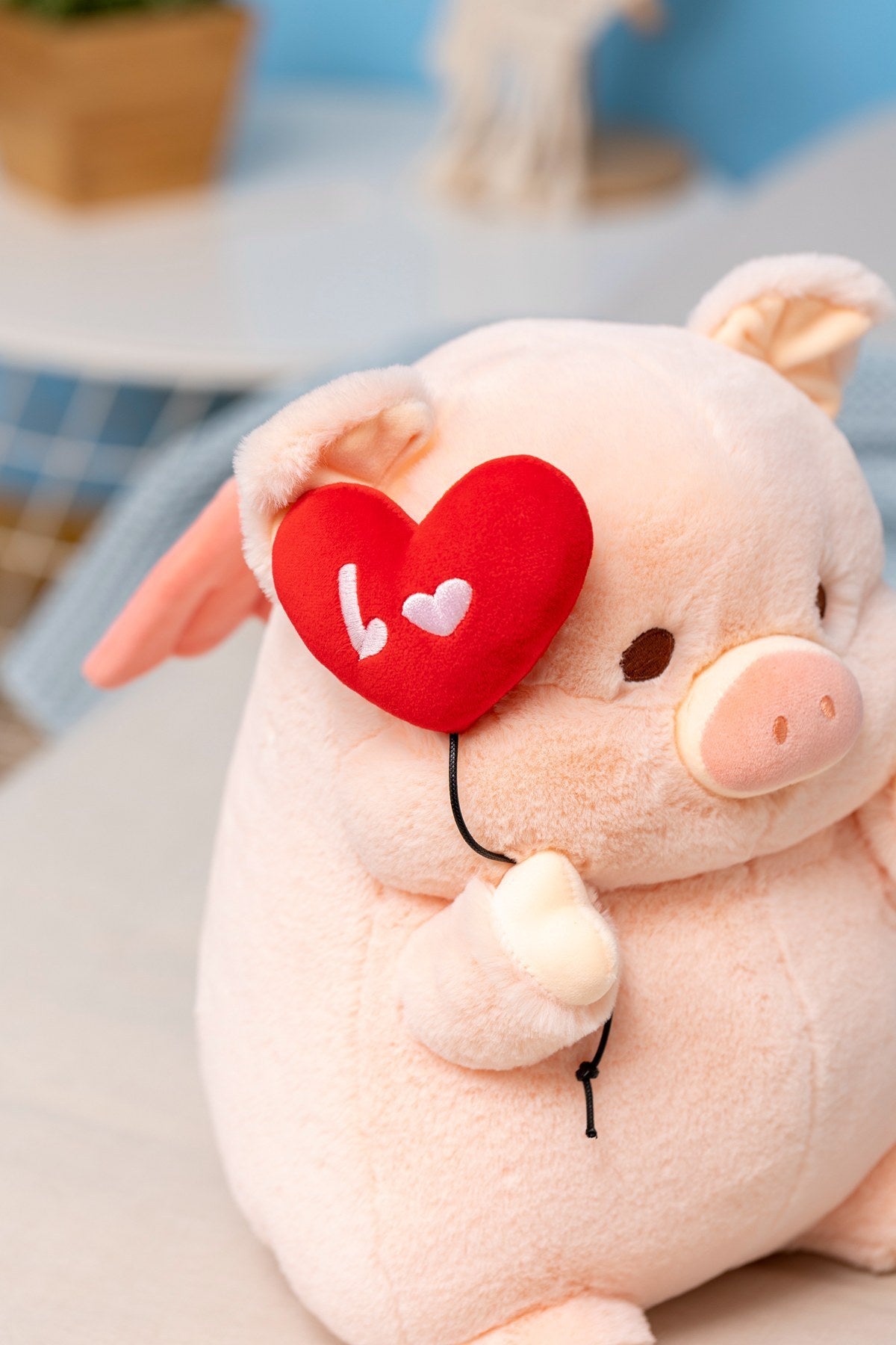 Poupée d'amour en peluche cochon ange