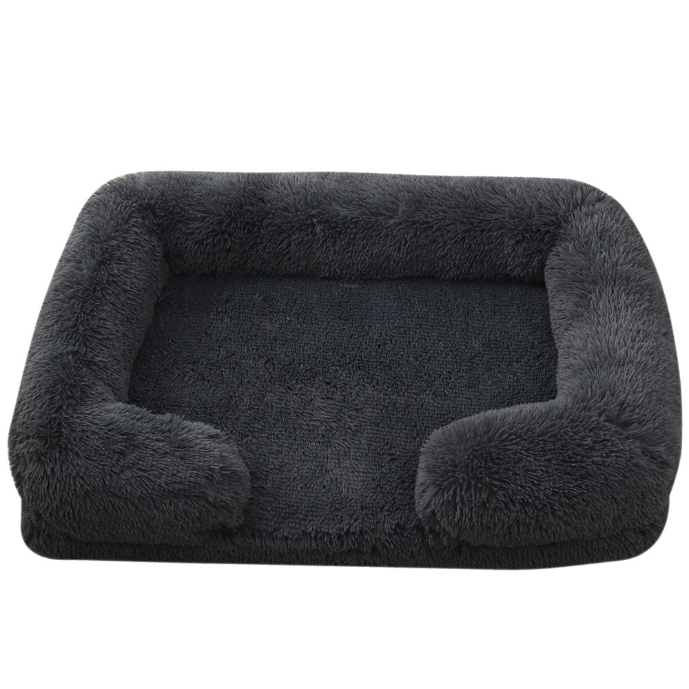 Doghouse Cathouse Plush Round Pet Bed