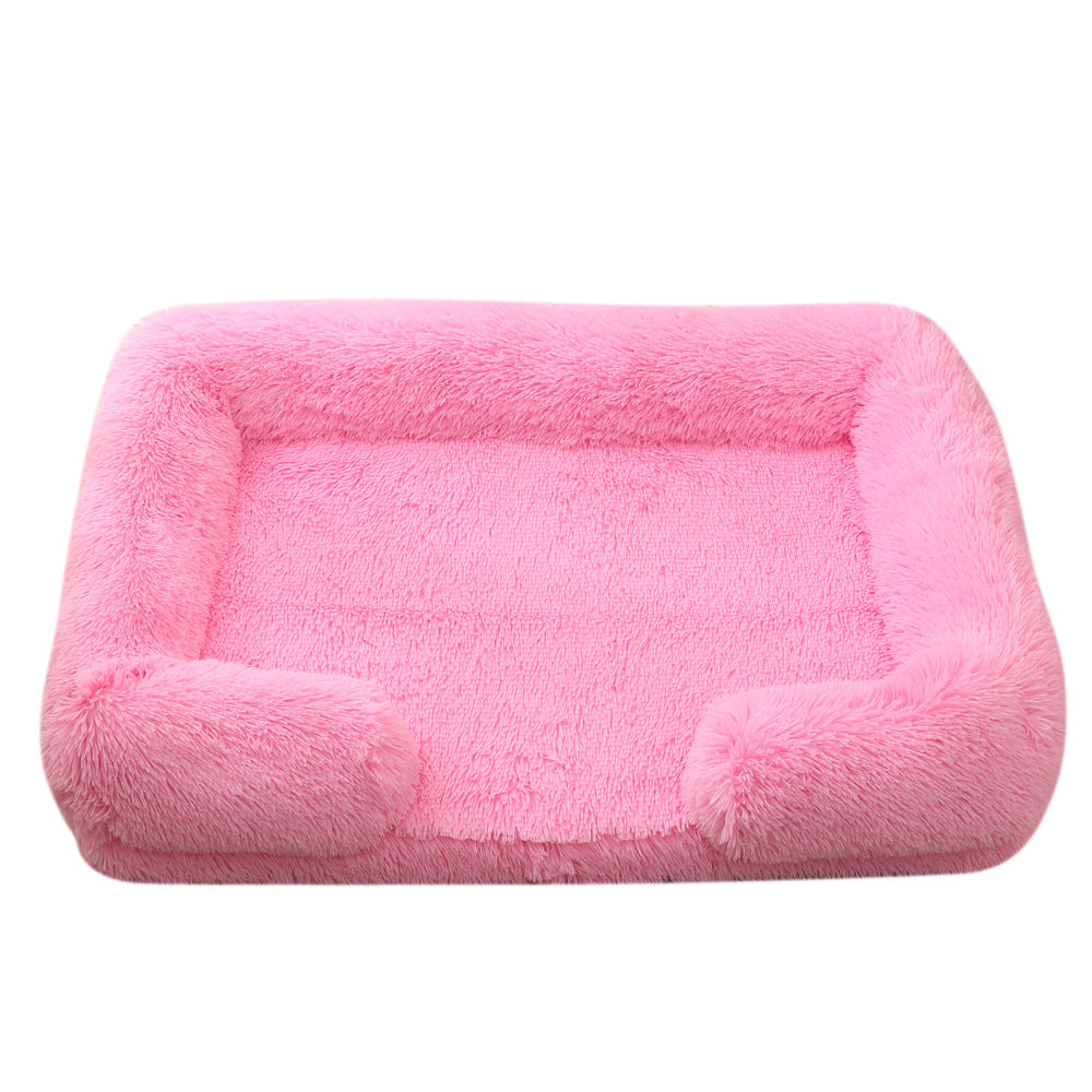 Doghouse Cathouse Plush Round Pet Bed