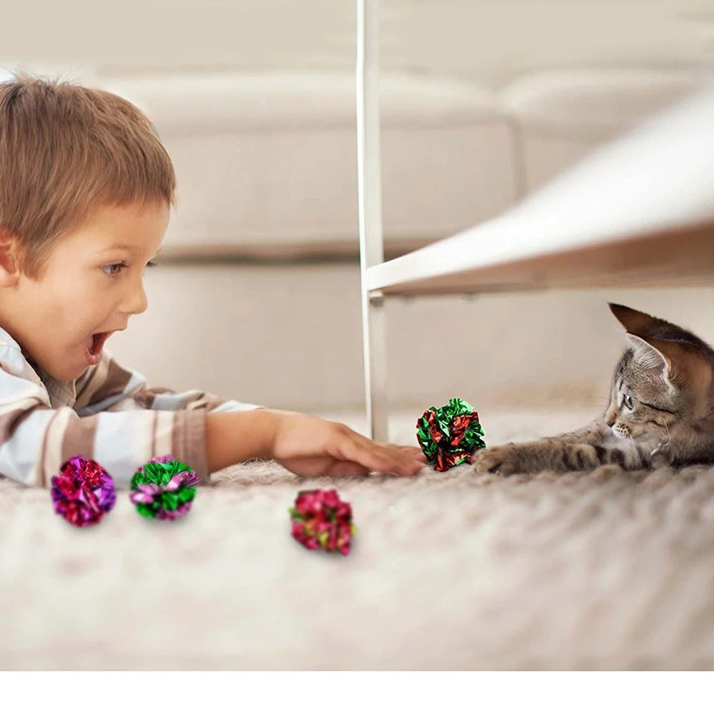 Bolas arrugadas para gatos, bolas coloridas para masticar y perseguir, bolas arrugadas de Mylar para gatos de interior para mantenerse en forma y activos, juguetes interactivos