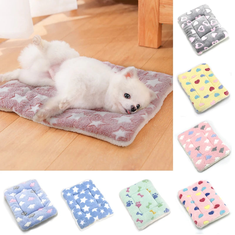 Thickened Pet Soft Fleece Pad Pet Blanket Bed Mat for Puppy Dog Cat Sofa Cushion Keep Warm Sleeping Cover Cushion Home Rug Kot