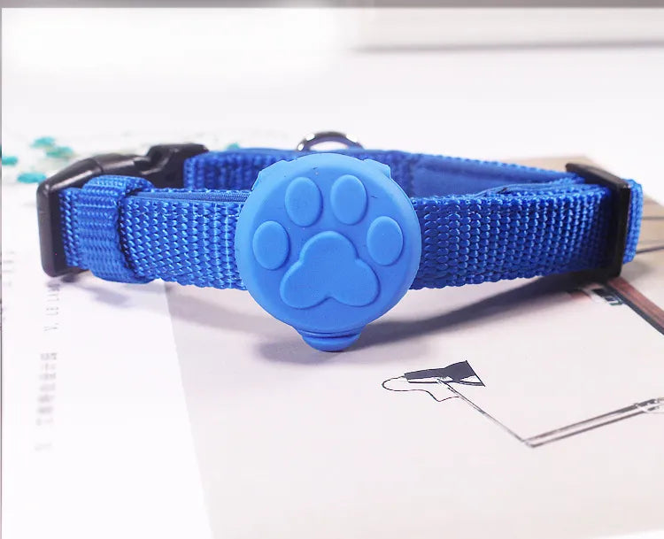 Collar para perro y gato, colgante luminoso LED brillante para caminar por la noche, Collar brillante con luces de seguridad, accesorios para mascotas