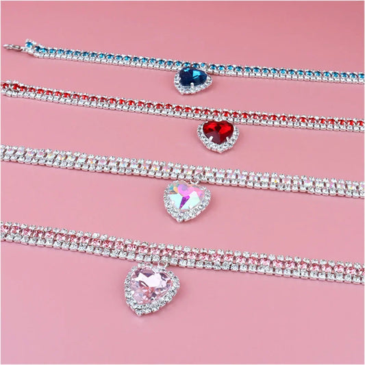 Collar de cristal de lujo para gato, Collar con colgante de amor, Collar para mascota ajustable, anillo para el cuello para perro pequeño y gato, Collar con diamantes de imitación, accesorios para mascotas