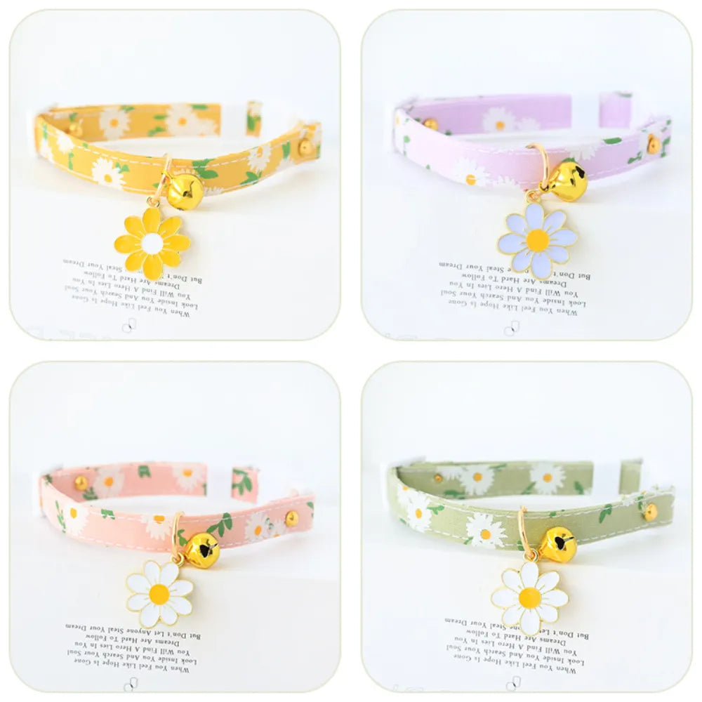 Joyería linda Flor fresca Collar de perro gato Collar para mascotas con campana Collar de anillo Collar de seguridad Elástico Collar ajustable Accesorios para mascotas Estilo de moda