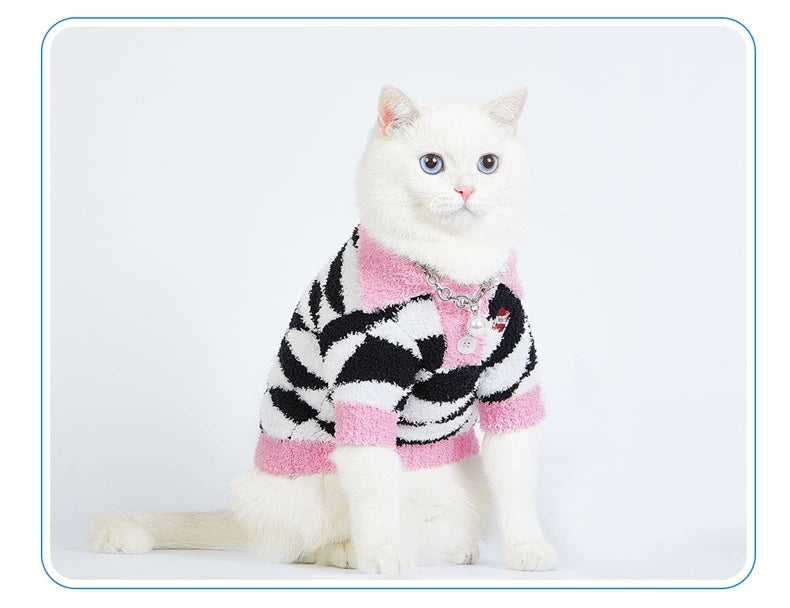 Winter Fleece Dog Sweaters Cat Warm Thicken Fashion Clothing Black and White Rhombus Print Pet Clothes Puppy Dogs Pullover Style