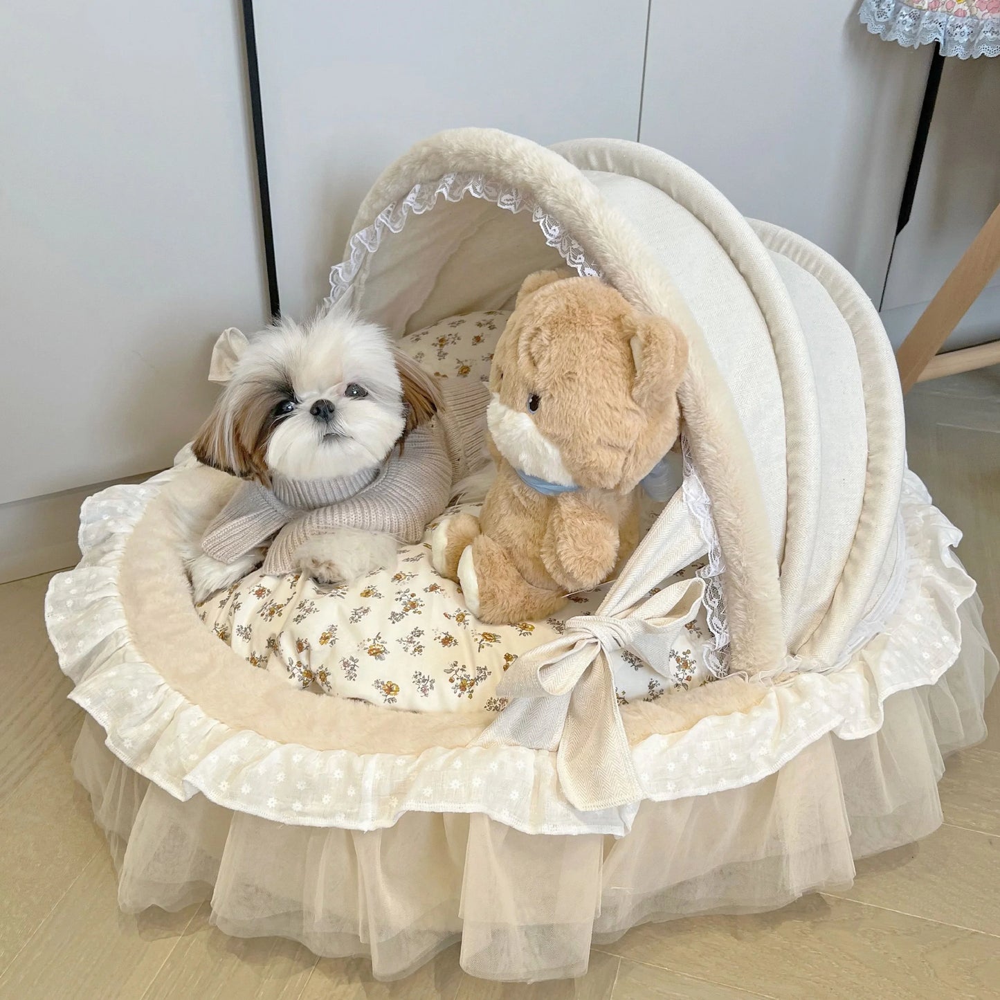 Fluffy Princess Luxury Winter Warm Deluxe Dog Cat Pet Cradle Folding Bed Sofa with Fleece Plush Velvet Items Couch