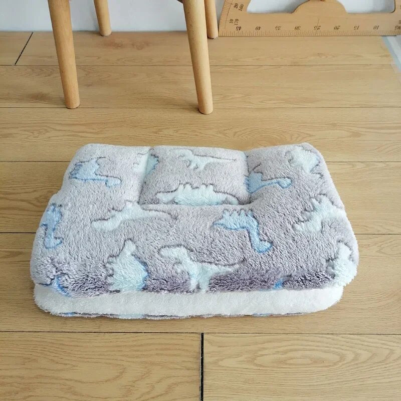 Tapis en flanelle pour animaux de compagnie, lit pour chien et chat, tapis de couchage épais, couverture pour chiot, chaton, lit pour petits et grands chiens