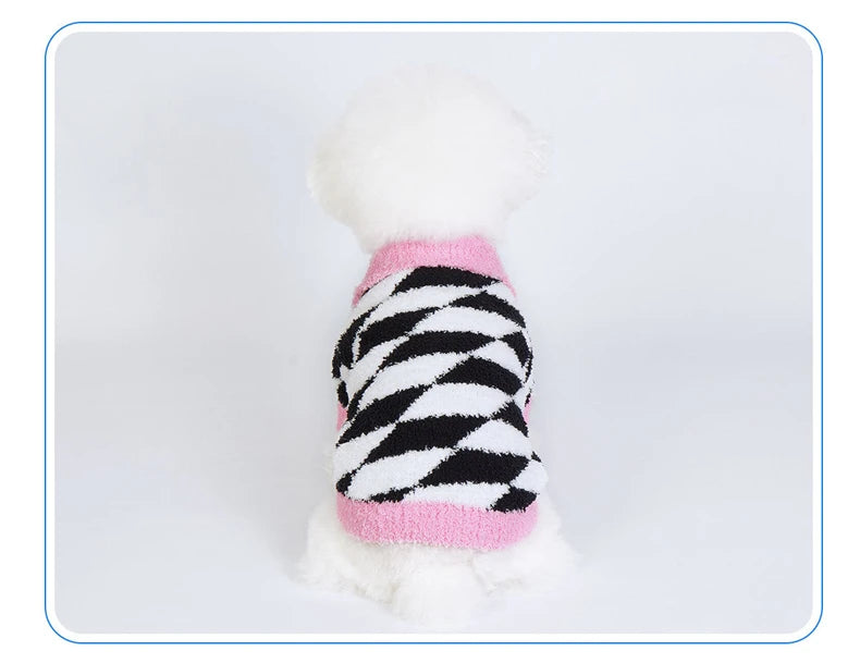 Winter Fleece Dog Sweaters Cat Warm Thicken Fashion Clothing Black and White Rhombus Print Pet Clothes Puppy Dogs Pullover Style