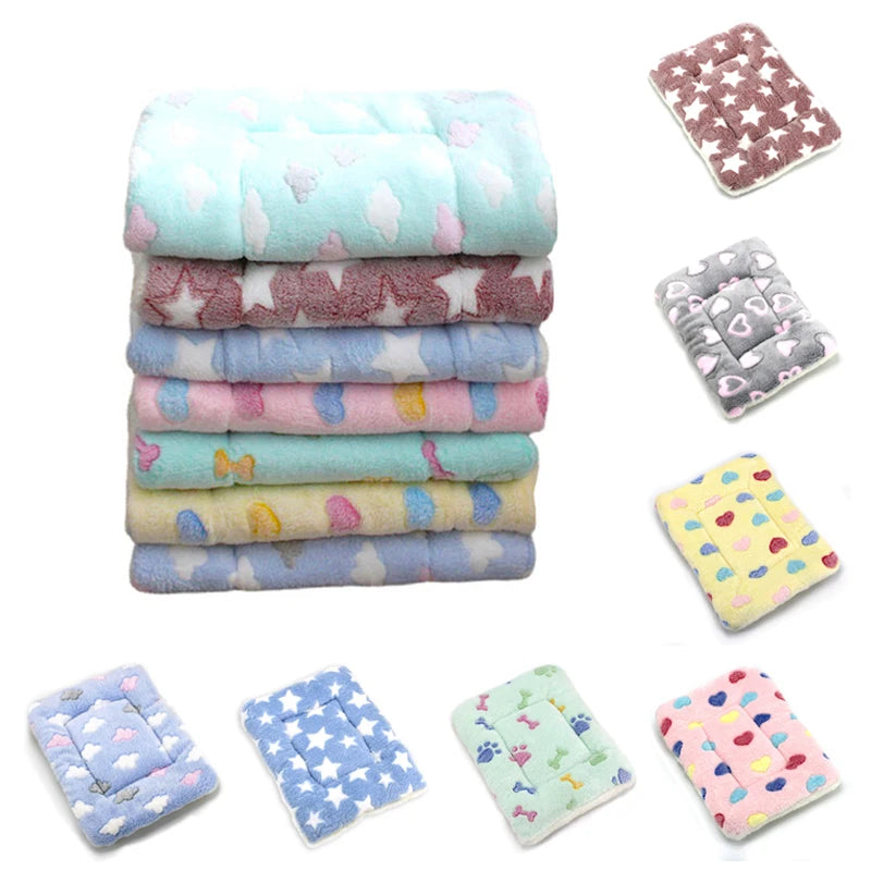 Thickened Pet Soft Fleece Pad Pet Blanket Bed Mat for Puppy Dog Cat Sofa Cushion Keep Warm Sleeping Cover Cushion Home Rug Kot