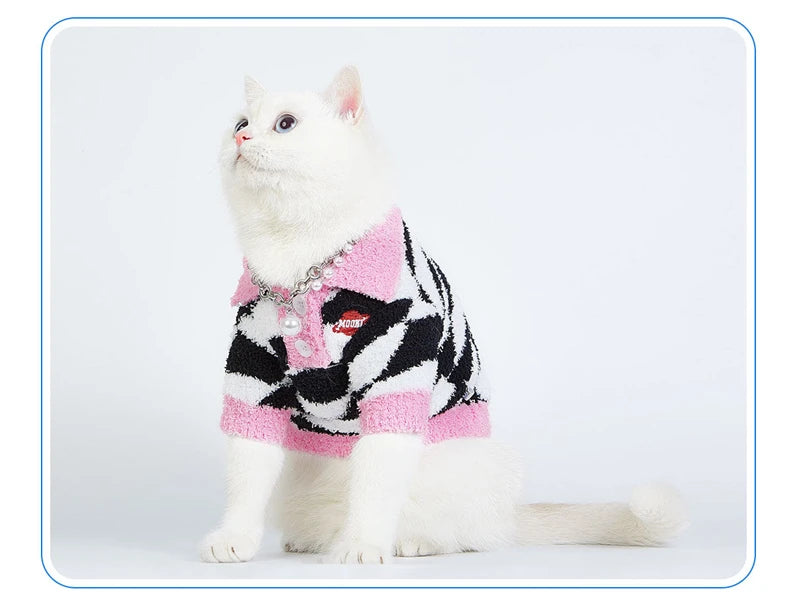 Winter Fleece Dog Sweaters Cat Warm Thicken Fashion Clothing Black and White Rhombus Print Pet Clothes Puppy Dogs Pullover Style