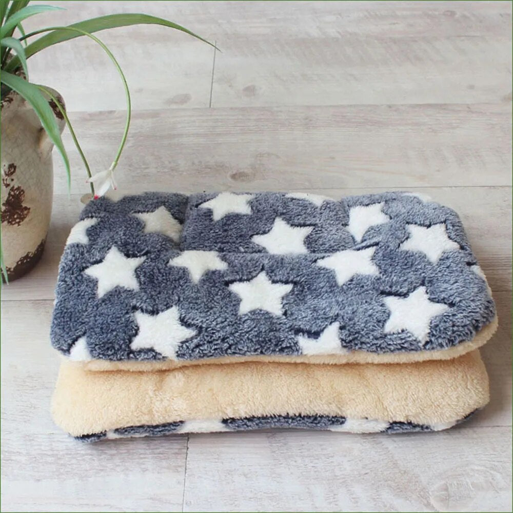 Tapis en flanelle pour animaux de compagnie, lit pour chien et chat, tapis de couchage épais, couverture pour chiot, chaton, lit pour petits et grands chiens