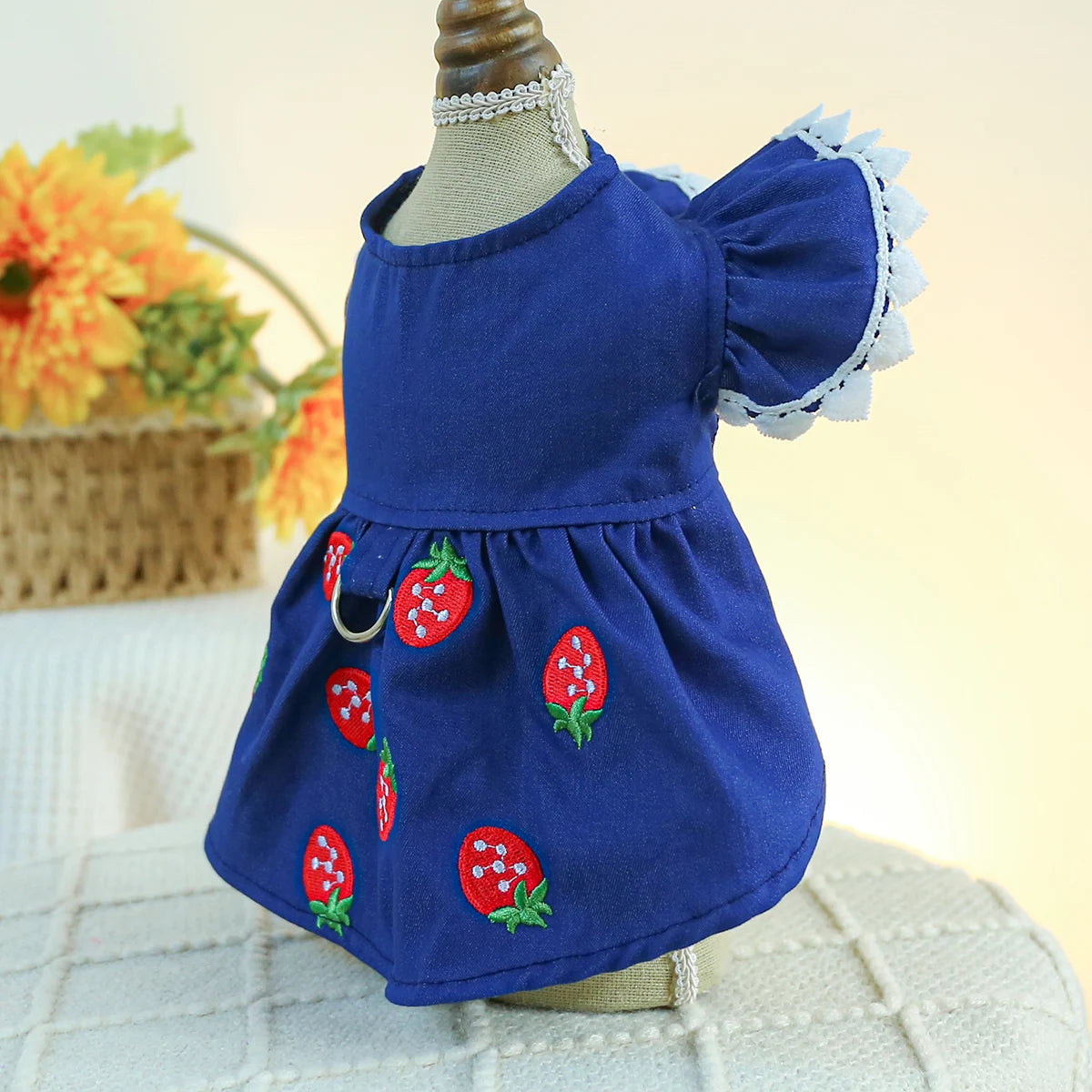 1PC Pet Apparel Dog Spring and Autumn Thin Blue Denim Strawberry Princess Dress With Drawstring Buckle For Small Medium Dogs