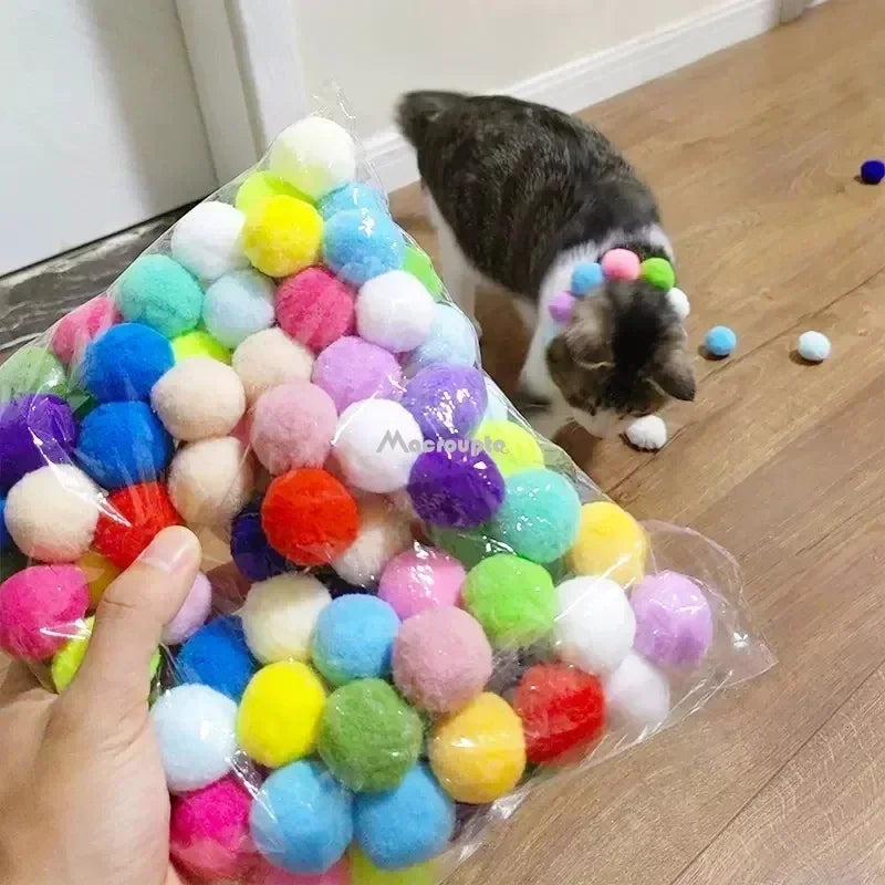 Lanzamiento interactivo, juguetes de entrenamiento para gatos, gatitos creativos, Mini juegos de pompones, pelota de peluche elástica, suministros para gatos, accesorios para mascotas