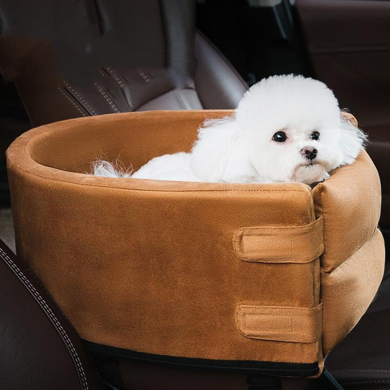 Artefact anti-sale pour chiens dans la tanière de contrôle central de voiture