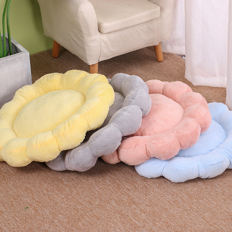 50x50cm Multi Color Petal Dog And Cat Nest Cute Half Surrounded Double Sided Short Plush Comfortable And Soft Pet And Cat Beds