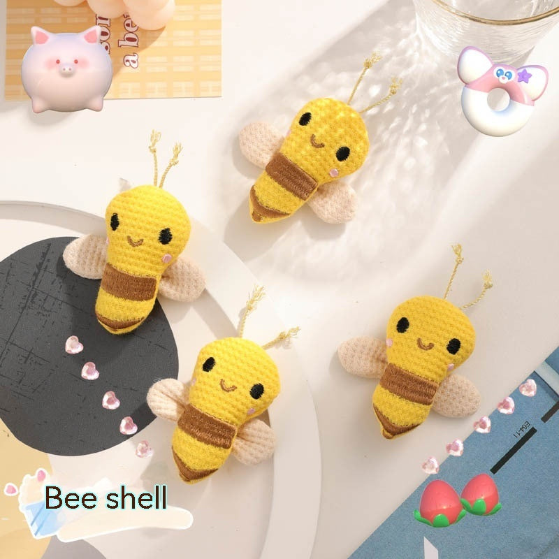 Little Bee Cartoon Brooch Korean Cute Clothing Accessories Girls' Bags Pendant