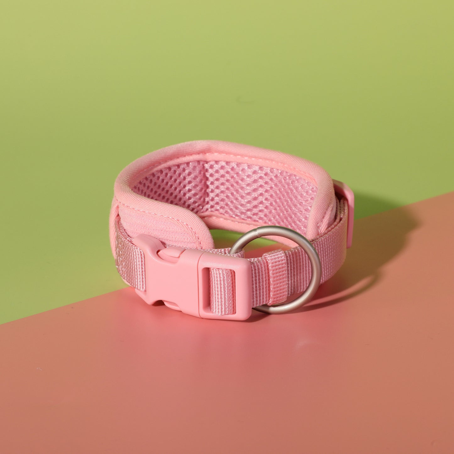 Diseño de pana rosa para el pecho de la mascota, puede tallar el bolso para pasear al perro con cuerda y Collar para escribir