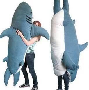 Sac de couchage en peluche requin 2 m